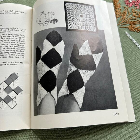 Vintage 1960s Knitting Pattern Book - Teen Fashion Sweaters & Accessories - Picture 12 of 14